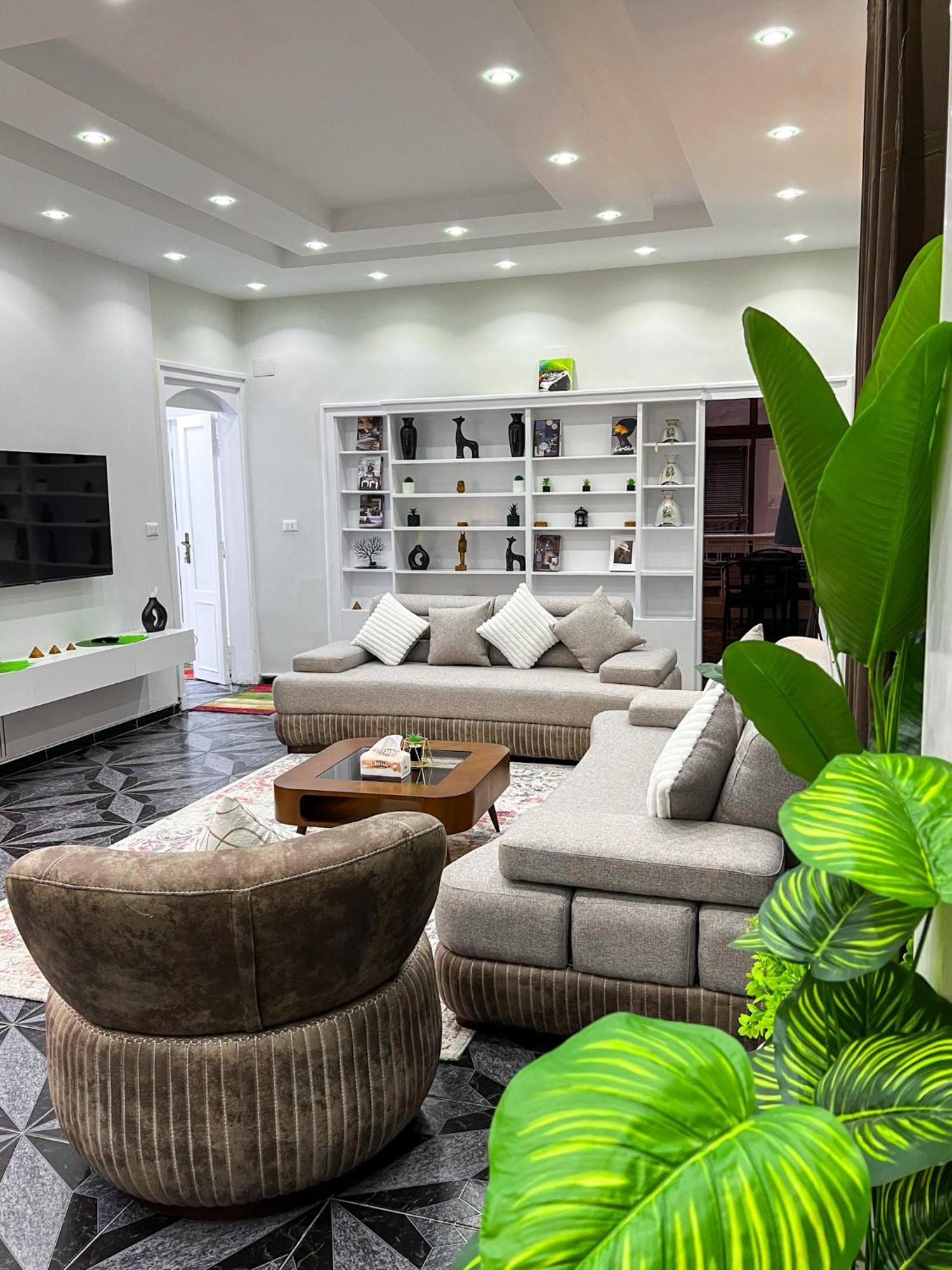 Tahrir Apartment