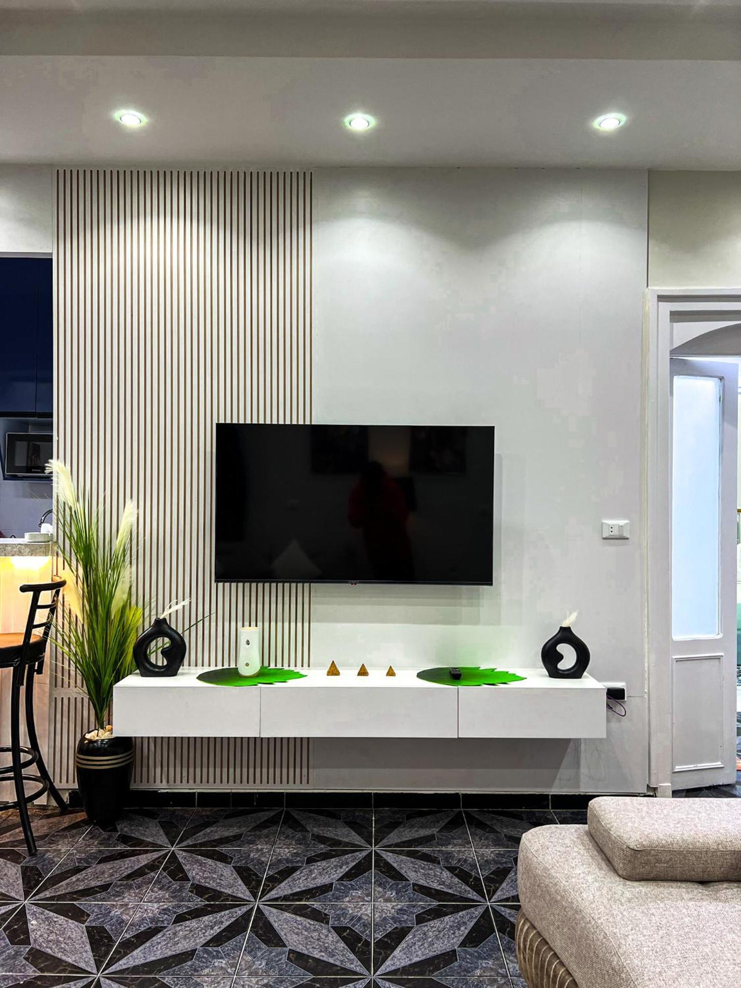 Tahrir Apartment